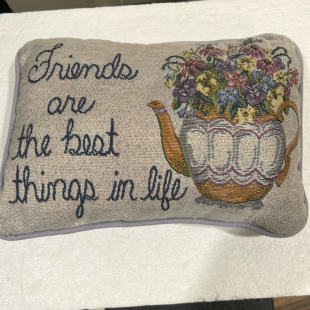 Tapestry Throw Pillow graphic “Friends Are The Best Thing In Life”Home Decor